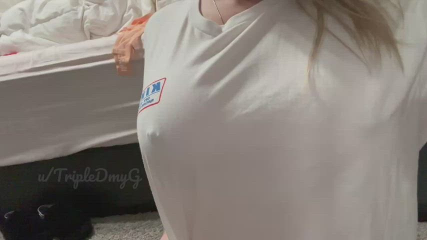 big tits blonde boobs cute huge tits onlyfans tits gif