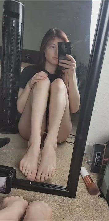 Would u fuck my feet or pussy first? (18)