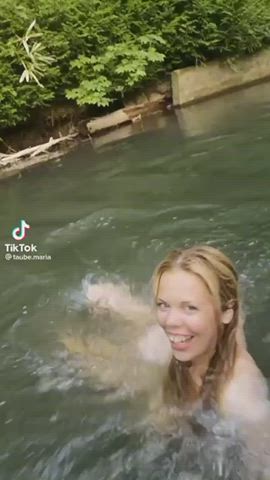 Nipslip TikTok Tits White Girl gif