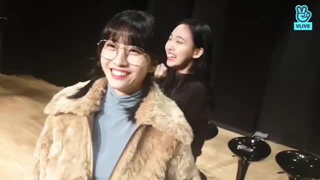 190117 [V LIVE] 가족사진찍기 트와이스 TWICE 17