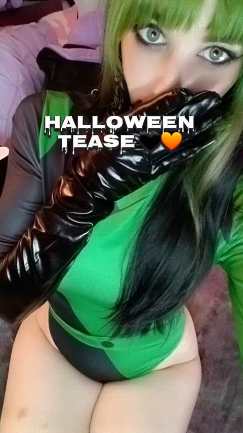 My first cosplay for Halloween🖤 💚