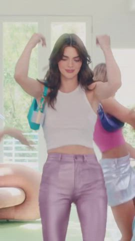 babe celebrity dancing kendall jenner gif