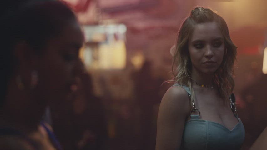 Celebrity Solo Sydney Sweeney gif