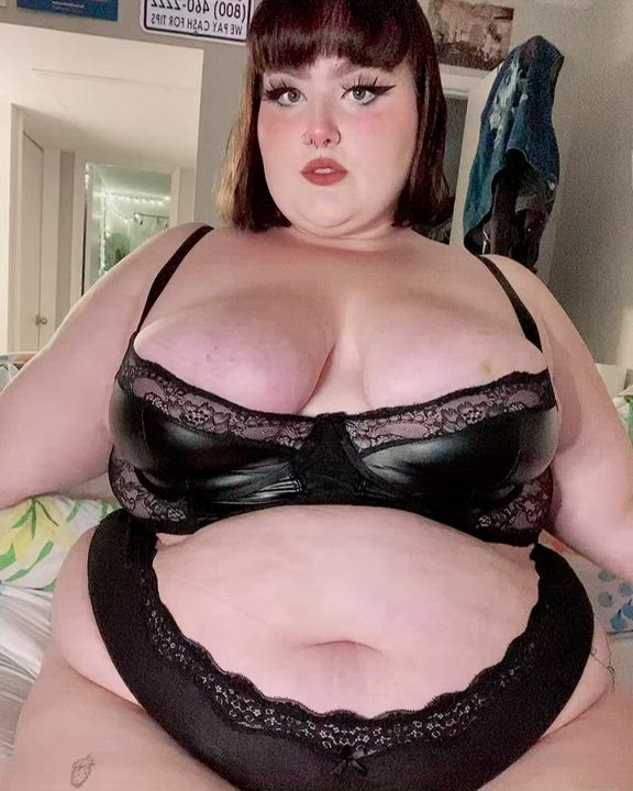 BBW Goth SSBBW gif