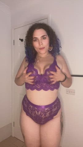 boobs curly hair curvy tits titty drop titty-drop gif