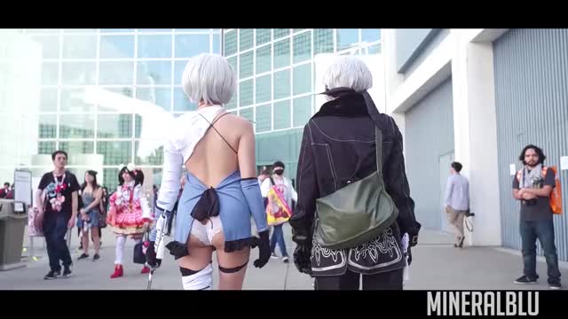 lewd cosplay