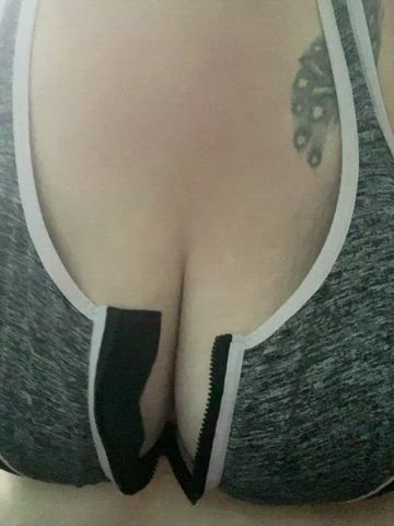 I need some help with my zipper.