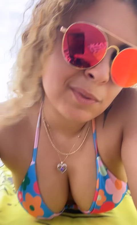 babe big tits bikini boobs cleavage huge tits natural tits tease thick tits gif