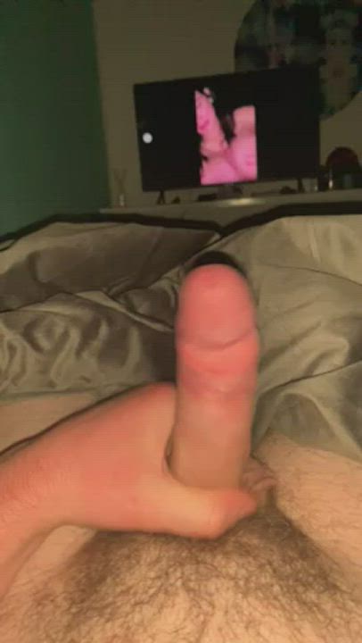 [kik will_goon4you] looking to get super dumb and fed by a dominant bud. Cum and