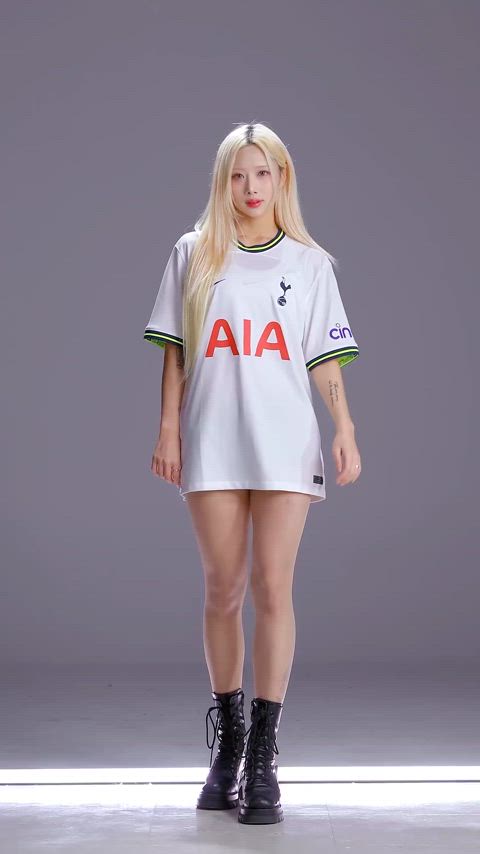 ass blonde boots dance korean tease kpop gif