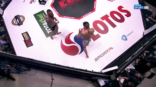 Kamil Gniadek (blue) vs. Andrzej Grzebyk - FEN 24 MMA