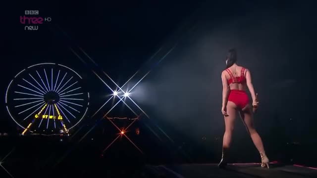 KATY PERRY SEXY BOOBS | HOT TRIBUTE | SEXIEST MOMENTS (ZOOM)