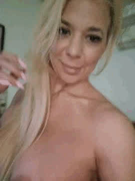 amateur big tits blonde boobs cute huge tits onlyfans gif