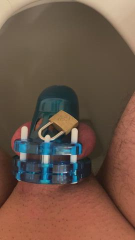first time pissing with cage. Feels like a blessing