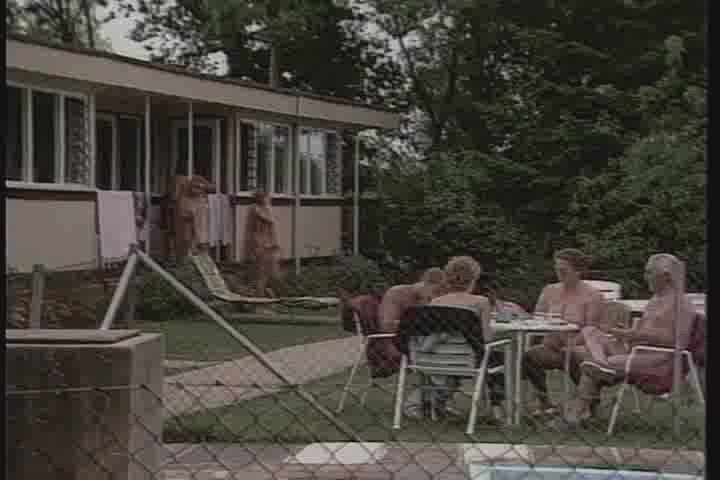 Gail Ward +others - Educating Julie (UK1984) - 2nd UK naturist club visit