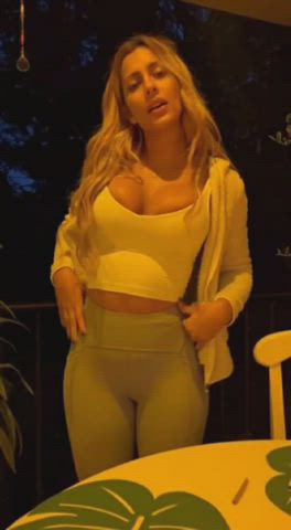 big tits boobs costa rican latina onlyfans yoga pants keniamusicr gif