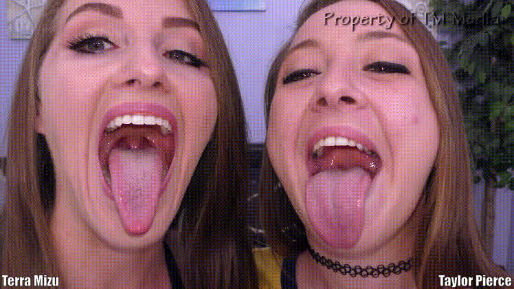 Lips Lipstick Long Hair Long Tongue Pornstar Tongue Fetish gif