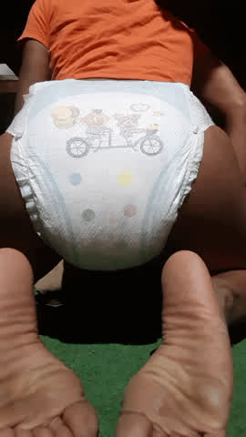 Diaper Fetish Wet and Messy gif