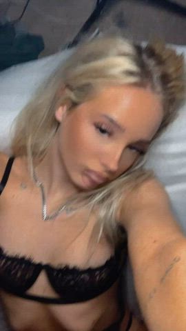 amateur blonde boobs booty cute dildo nsfw onlyfans petite solo gif