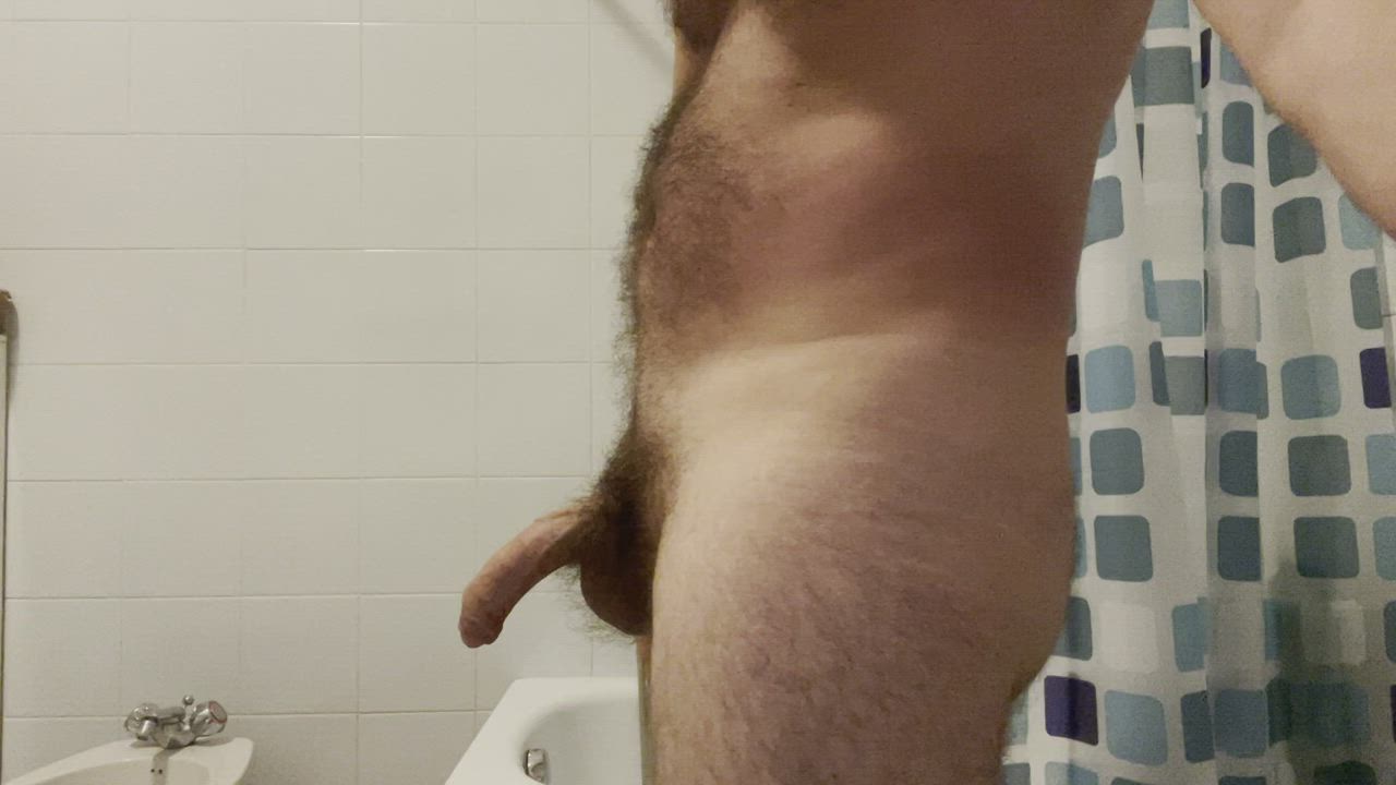 Who wants to get breed my tight butthole?