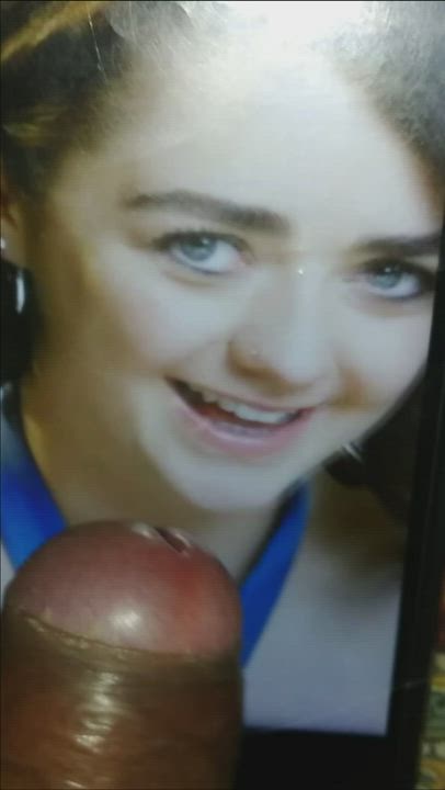 Maisie Williams is a good cum target