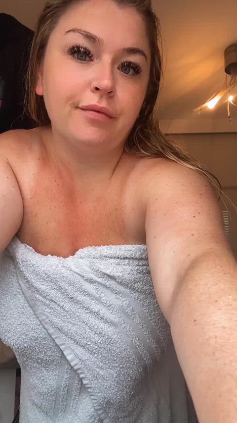 amateur bbw big ass big tits blonde boobs milf masturbating pussy tits gif