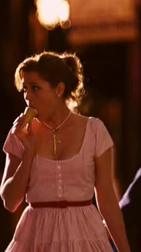 Jenna Fischer (Walk Hard The Dewey Cox Story)