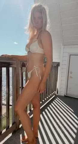 Bikini Blonde Canadian Natural Natural Tits OnlyFans Outdoor Shaking Swimsuit gif