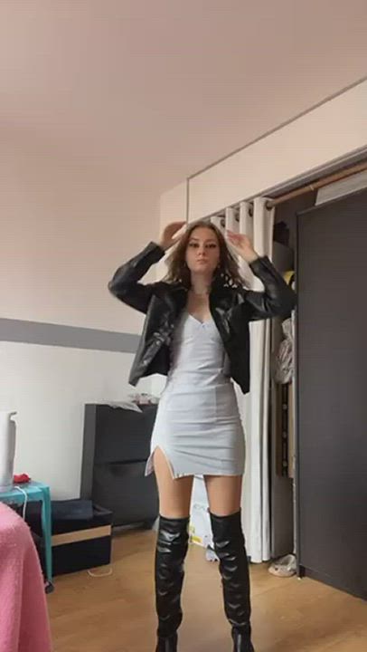 Teen TikTok Upskirt gif