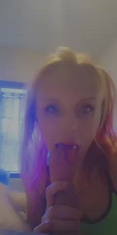 amateur blonde blowjob blue eyes eye contact homemade hotwife pov sucking gif