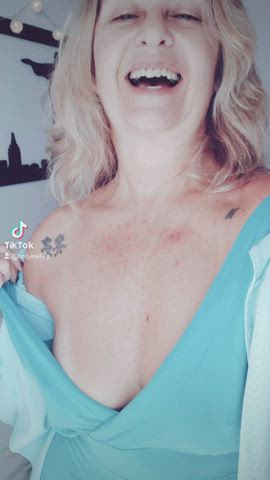 Blonde Boobs Braless Hotwife MILF Mom Nipples Wife gif