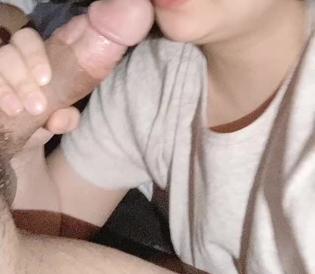 I love sucking dick