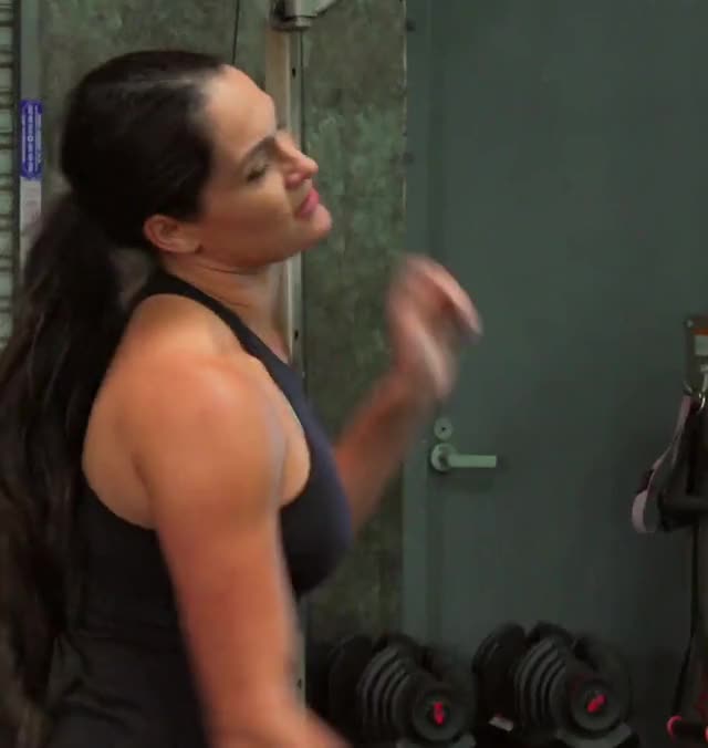 Nikki4