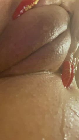 My pussy is just begging to be filled!