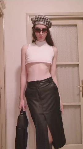 dressing sideboob skinny skirt gif