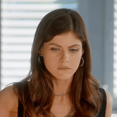 Alexandra Daddario Brunette Celebrity gif