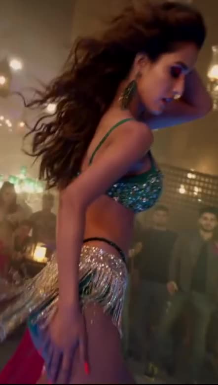 Disha Patani - Ass Shake