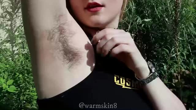 Worship her hairy pits