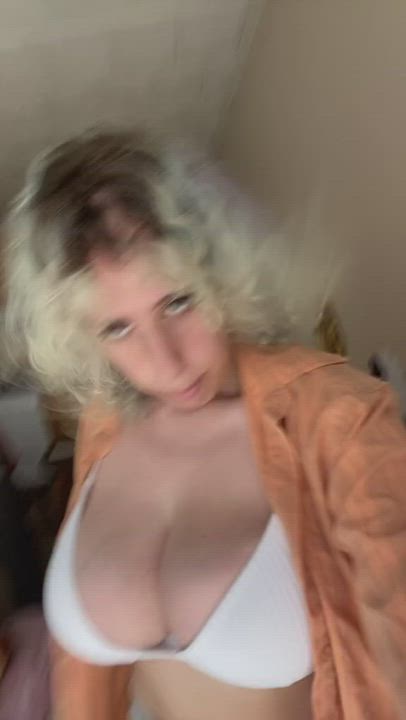 Bikini Bouncing Tits Cleavage Jiggling TikTok gif