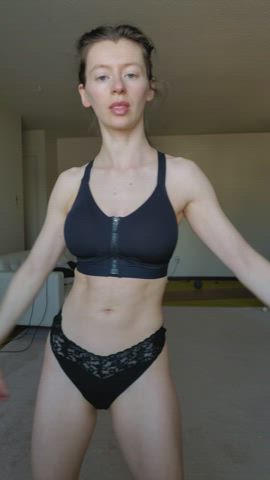 amateur big tits fitness muscles muscular girl natural natural tits fit-girls gif