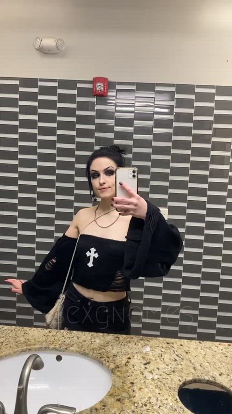 I 🖤 being a slut for you guys