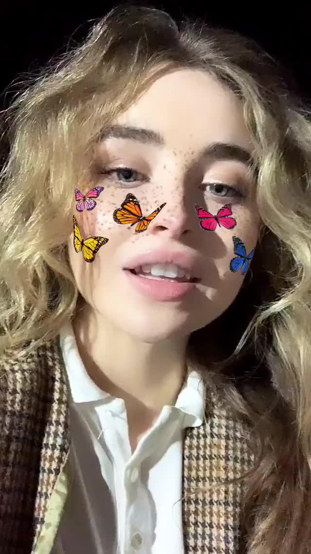 sabrinacarpenter~1570438567~2149316950981965323 8713286