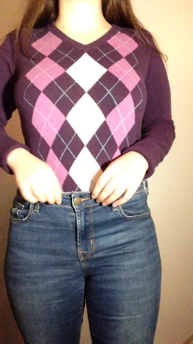 It's our little secret, okay? (F18) [GIF]