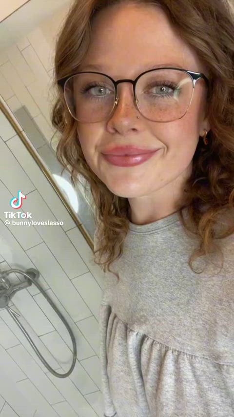 Bunny - More Tiktok flash videos on my TT likes (juanmomo45)