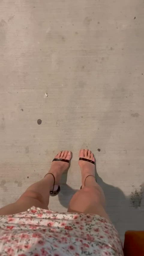 feet feet fetish fetish foot fetish heels high heels latina legs outdoor toes gif