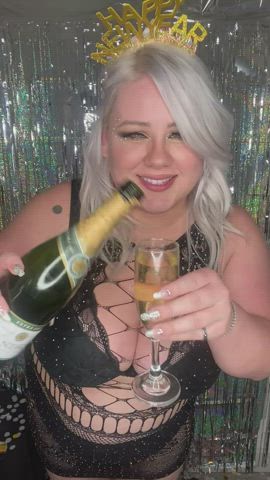 bbw chubby party sfw gif