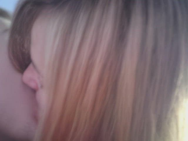 boyfriend couple girlfriend kissing gif