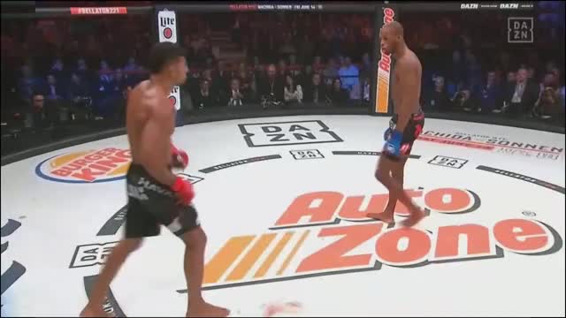 Douglas Lima	vs.	Michael Page	- Bellator 221