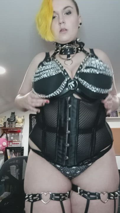 Do you like my fat titties?