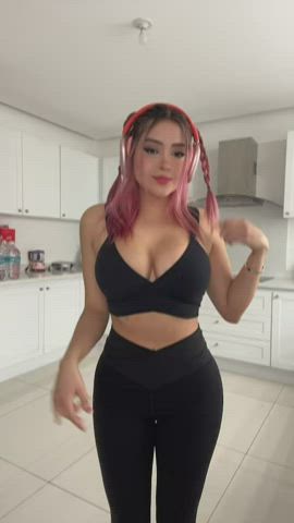 Ass Cleavage Latina Leggings Thick Tits Twerking gif